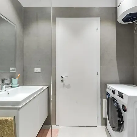 The Funky By Pikhost * Tiran