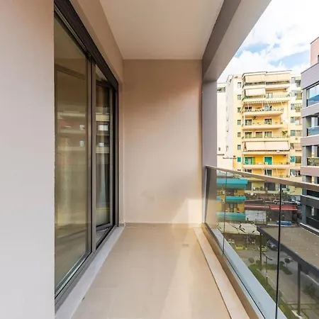 Appartement The Funky By Pikhost Tirana