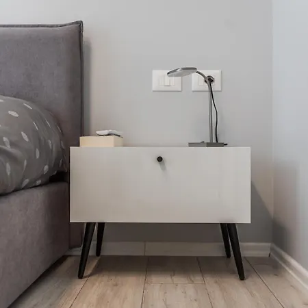 Appartement The Funky By Pikhost Tirana